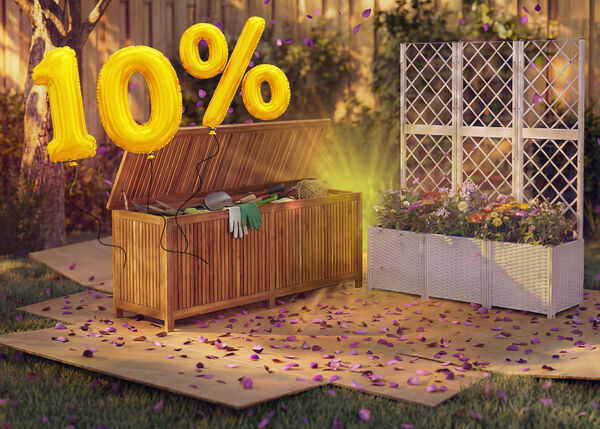 Caja de almacenamiento de jard&iacute;n con herramientas y una jardinera con enrejado y flores en un patio trasero, rodeadas de confeti rosa y globos dorados con &laquo;10 % de descuento&raquo;, que destacan una venta de temporada de almacenamiento de jard&iacute;n y jardineras.