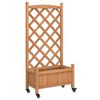 vidaXL Jardinera con enrejado y ruedas madera maciza de abeto marr&oacute;n