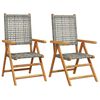 vidaXL Sillas plegables, 2 unidades, color gris, madera maciza de acacia y rat&aacute;n sint&eacute;tico.