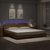 vidaXL Estructura de cama con LED sin colch&oacute;n Zadar capuchino 200x200 cm