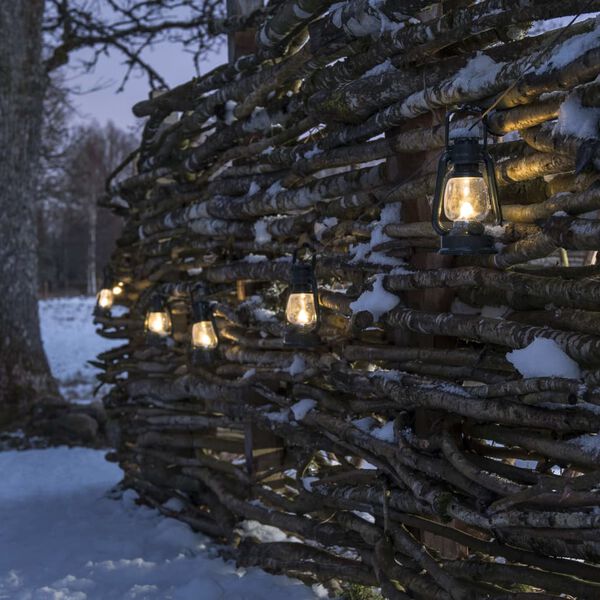 KONSTSMIDE Juego de faroles con 8 l&aacute;mparas verde blanco c&aacute;lido