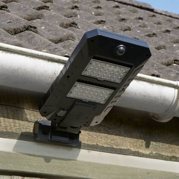 Luxform Luz de jard&iacute;n de seguridad LED solar inteligente Concordia PIR