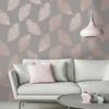 DUTCH WALLCOVERINGS Papel pintado Fawning Feather gris y oro rosa