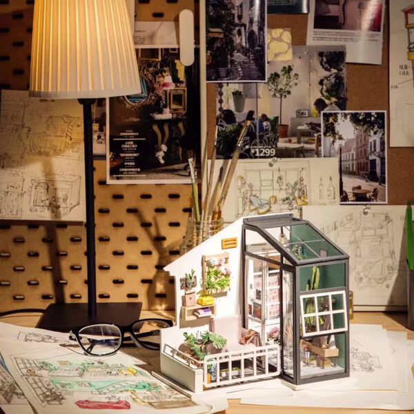 Robotime Kit de miniatura de bricolaje Balcony Daydreaming con luz LED