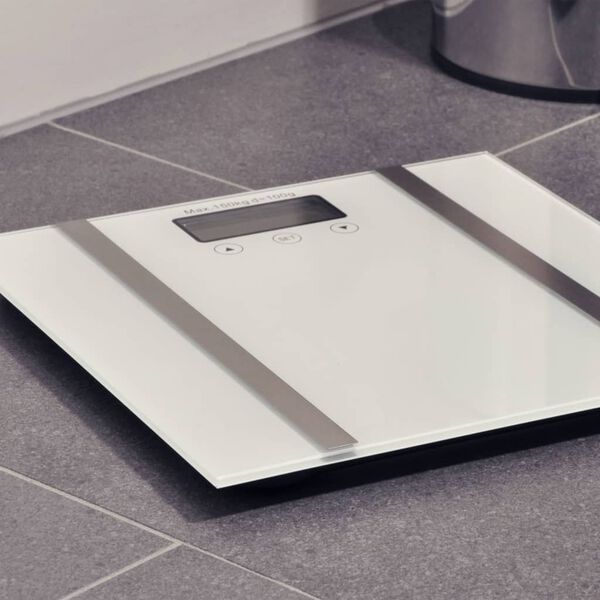 HI B&aacute;scula con an&aacute;lisis corporal plateado