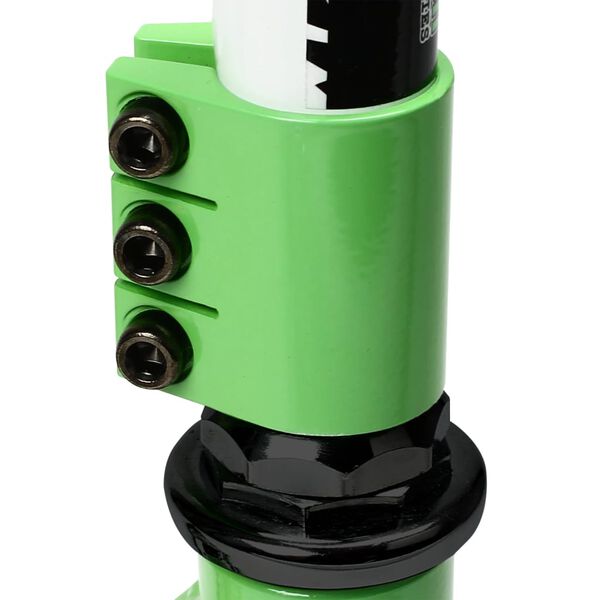 Black Dragon Patinete para acrobacias Vert Racer blanco y verde